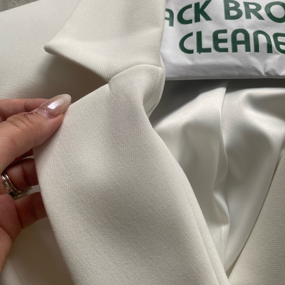 ASTR The Label
Callista Blazer Romper Size S - Picture 7 of 7